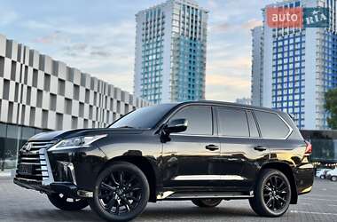 Внедорожник / Кроссовер Lexus LX 2017 в 