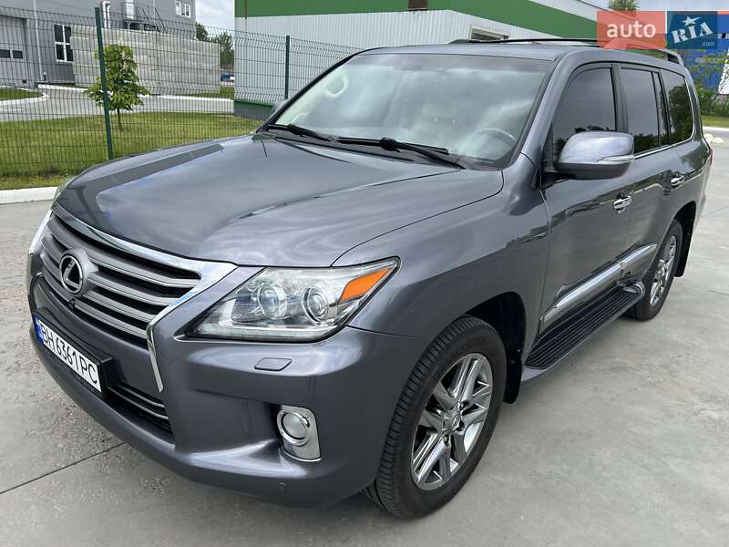 Lexus LX 2012