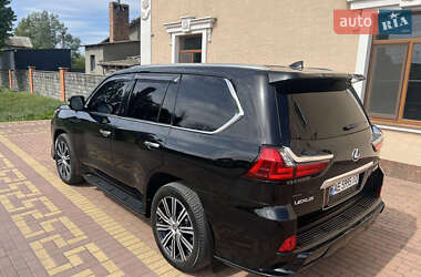 Внедорожник / Кроссовер Lexus LX 2019 в 