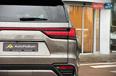 Внедорожник / Кроссовер Lexus LX 2022 в 