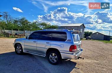 Внедорожник / Кроссовер Lexus LX 2006 в 