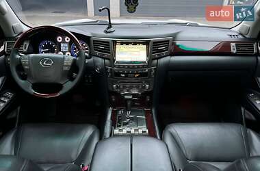 Внедорожник / Кроссовер Lexus LX 2011 в 