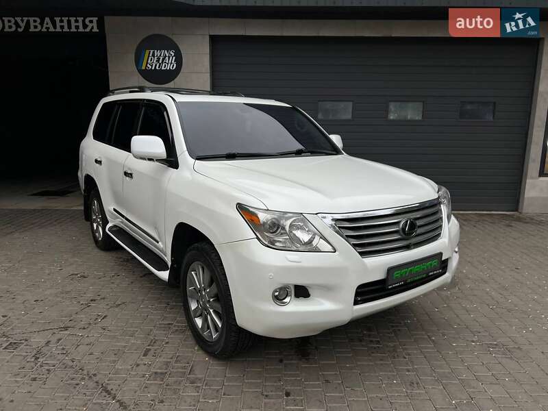 Внедорожник / Кроссовер Lexus LX 2011 в Одессе