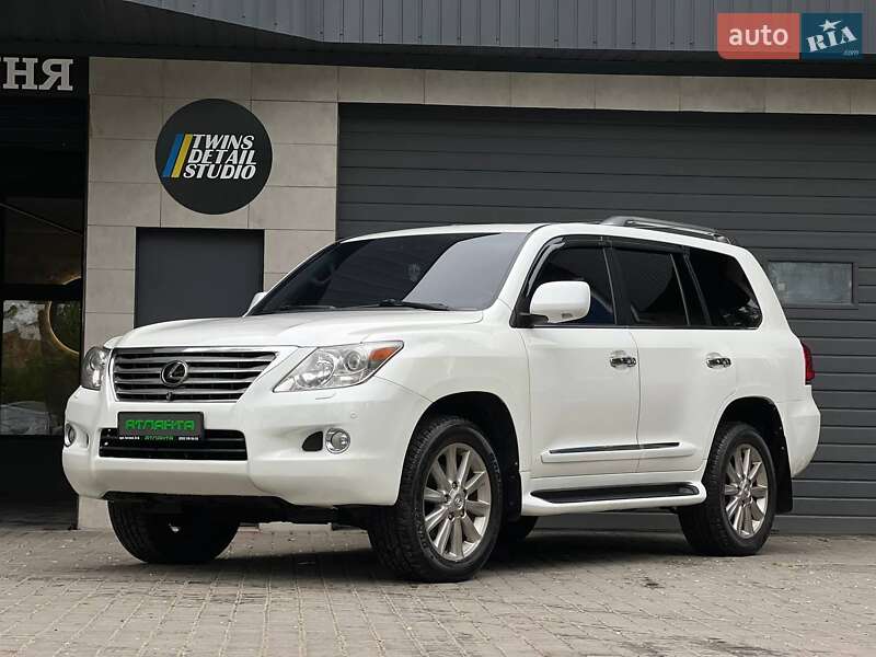 Внедорожник / Кроссовер Lexus LX 2011 в Одессе