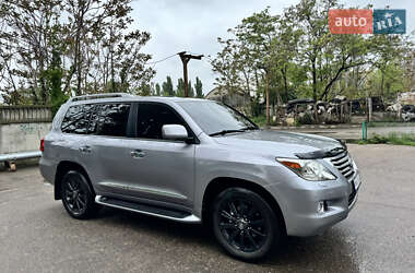 Позашляховик / Кросовер Lexus LX 2008 в 
