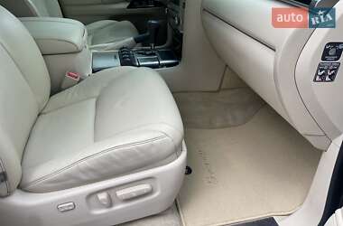 Внедорожник / Кроссовер Lexus LX 2012 в 