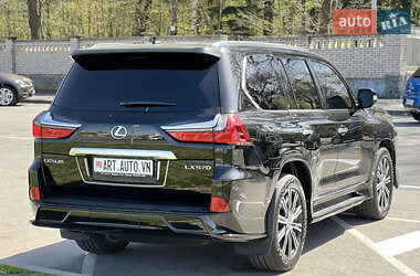 Внедорожник / Кроссовер Lexus LX 2018 в 