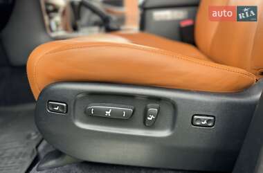 Внедорожник / Кроссовер Lexus LX 2013 в 