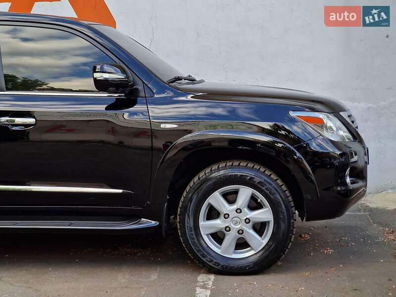 Позашляховик / Кросовер Lexus LX 2008 в Одесі