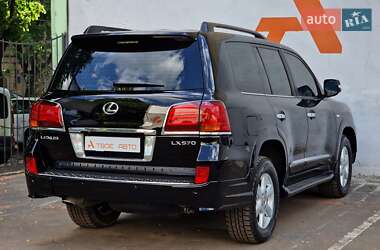 Позашляховик / Кросовер Lexus LX 2008 в 