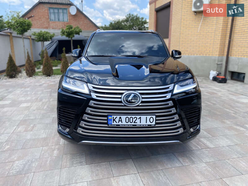 Lexus LX 2024