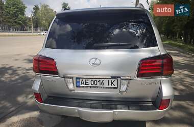 Позашляховик / Кросовер Lexus LX 2010 в 