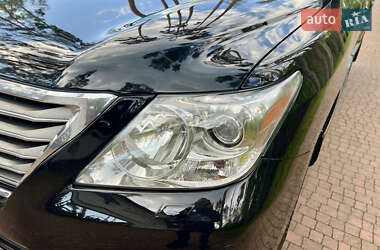 Внедорожник / Кроссовер Lexus LX 2011 в 