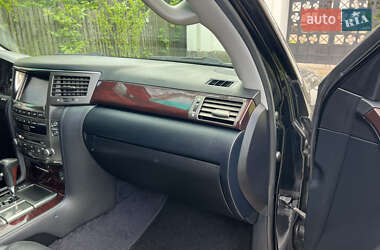 Внедорожник / Кроссовер Lexus LX 2011 в 