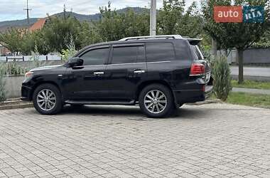 Lexus LX 2011