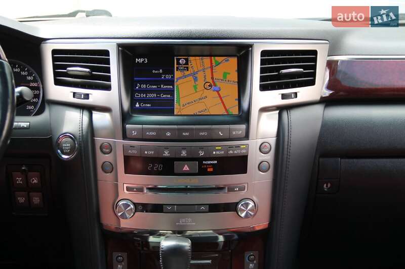 Позашляховик / Кросовер Lexus LX 2014 в Сарнах фото 17 Позашляховик / Кросовер Lexus LX 2014 в Сарнах