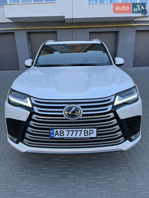 Внедорожник / Кроссовер Lexus LX 2022 в 