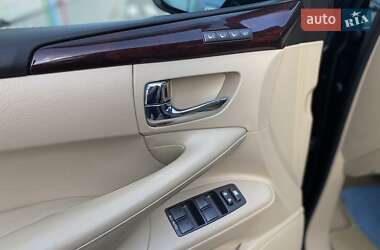 Внедорожник / Кроссовер Lexus LX 2011 в 