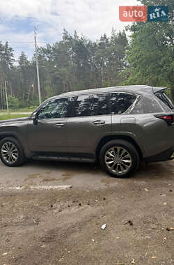 Внедорожник / Кроссовер Lexus LX 2023 в 