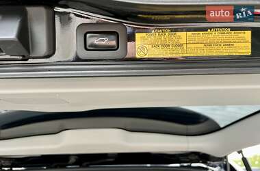 Внедорожник / Кроссовер Lexus LX 2011 в 