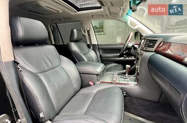 Внедорожник / Кроссовер Lexus LX 2011 в 