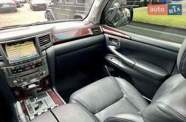 Внедорожник / Кроссовер Lexus LX 2011 в 