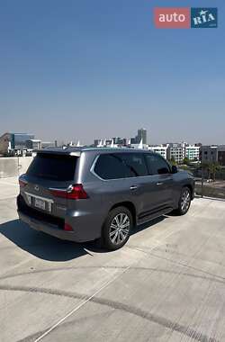 Позашляховик / Кросовер Lexus LX 2016 в 