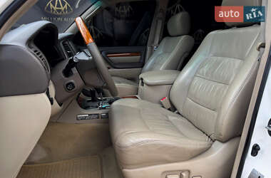 Позашляховик / Кросовер Lexus LX 2005 в 