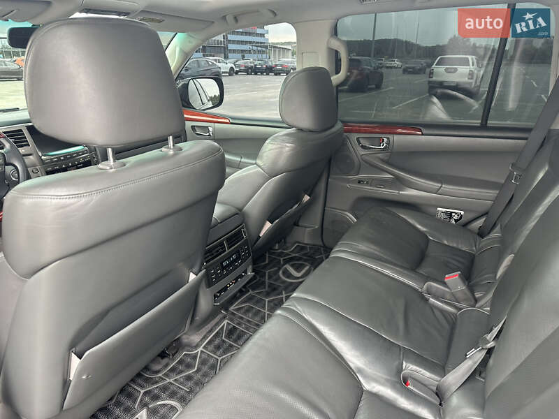 Внедорожник / Кроссовер Lexus LX 2008 в Киеве