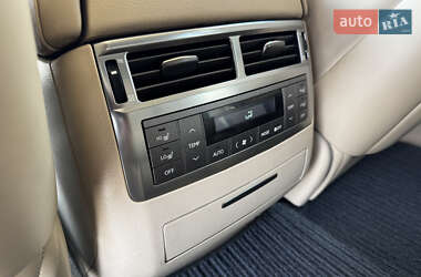 Внедорожник / Кроссовер Lexus LX 2008 в 