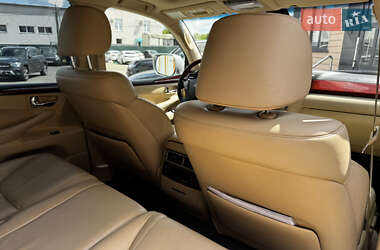 Внедорожник / Кроссовер Lexus LX 2008 в 