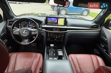 Внедорожник / Кроссовер Lexus LX 2021 в 