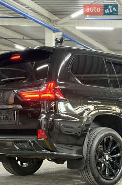 Внедорожник / Кроссовер Lexus LX 2015 в 