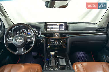 Внедорожник / Кроссовер Lexus LX 2015 в 