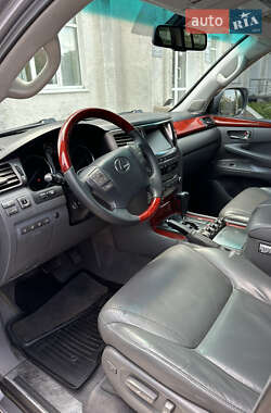 Позашляховик / Кросовер Lexus LX 2008 в 
