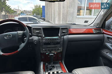 Позашляховик / Кросовер Lexus LX 2008 в 