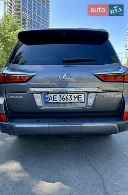 Внедорожник / Кроссовер Lexus LX 2017 в 