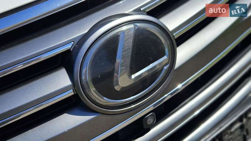 Внедорожник / Кроссовер Lexus LX 2019 в Сваляве