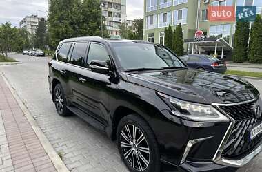 Внедорожник / Кроссовер Lexus LX 2017 в 