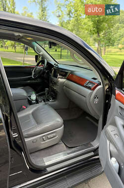 Внедорожник / Кроссовер Lexus LX 2008 в 