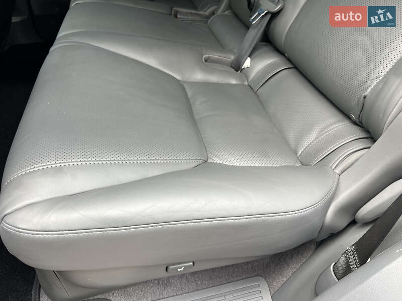 Позашляховик / Кросовер Lexus LX 2008 в Києві
