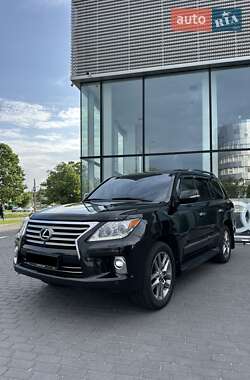 Позашляховик / Кросовер Lexus LX 2014 в 