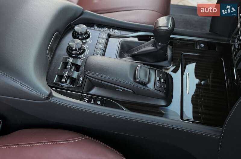 Позашляховик / Кросовер Lexus LX 2020 в Одесі