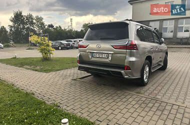 Позашляховик / Кросовер Lexus LX 2016 в 