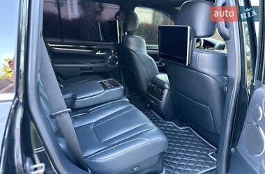 Внедорожник / Кроссовер Lexus LX 2018 в 