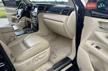 Внедорожник / Кроссовер Lexus LX 2008 в 