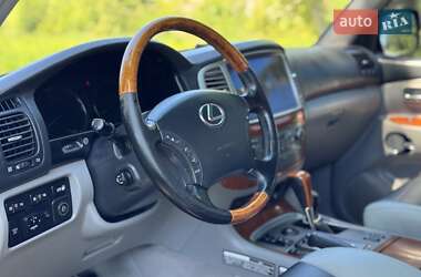 Внедорожник / Кроссовер Lexus LX 2005 в 