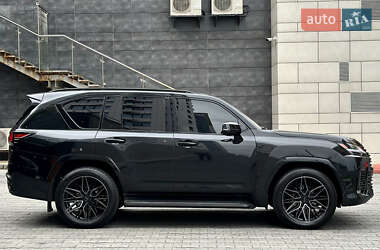 Внедорожник / Кроссовер Lexus LX 2022 в 