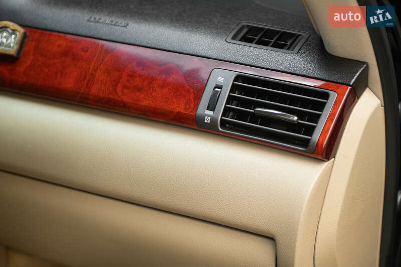 Внедорожник / Кроссовер Lexus LX 2010 в Одессе