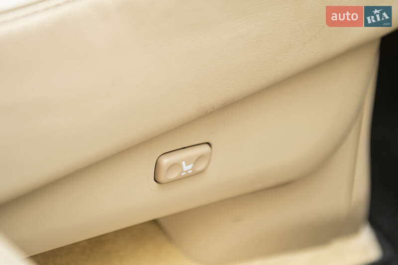 Внедорожник / Кроссовер Lexus LX 2010 в Одессе